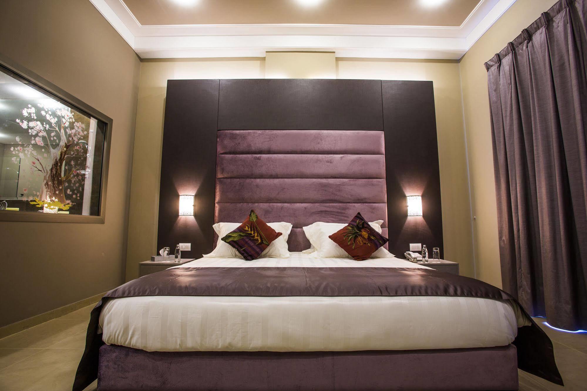 Cherry Blossom Boutique Hotel Bḩamdūn Buitenkant foto