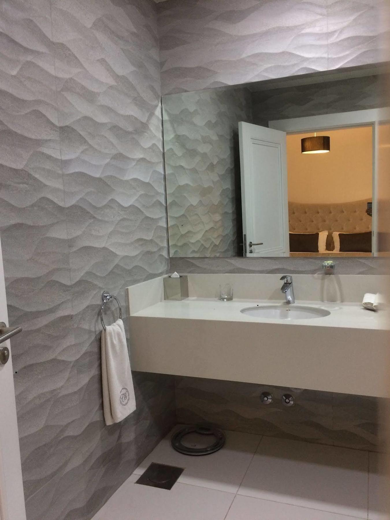Cherry Blossom Boutique Hotel Bḩamdūn Buitenkant foto
